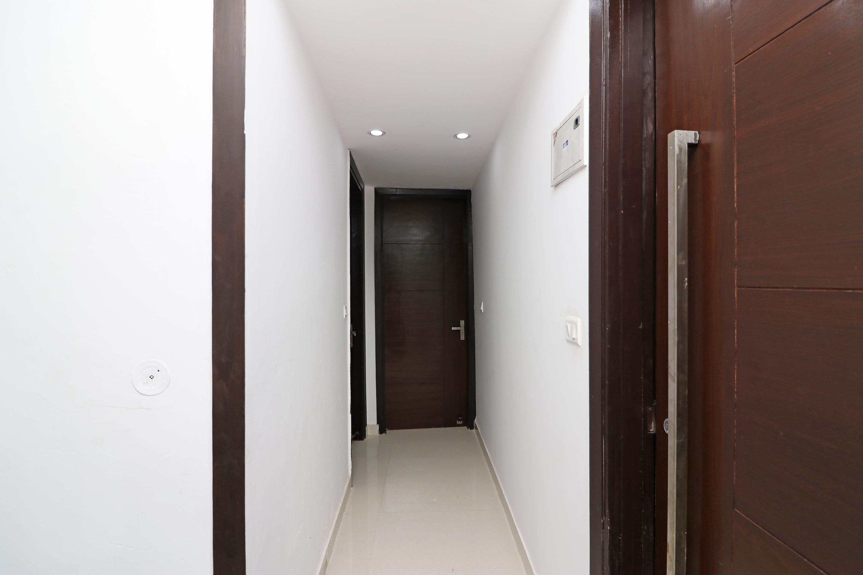 Hotel O Avalon Palace New Delhi Exterior photo