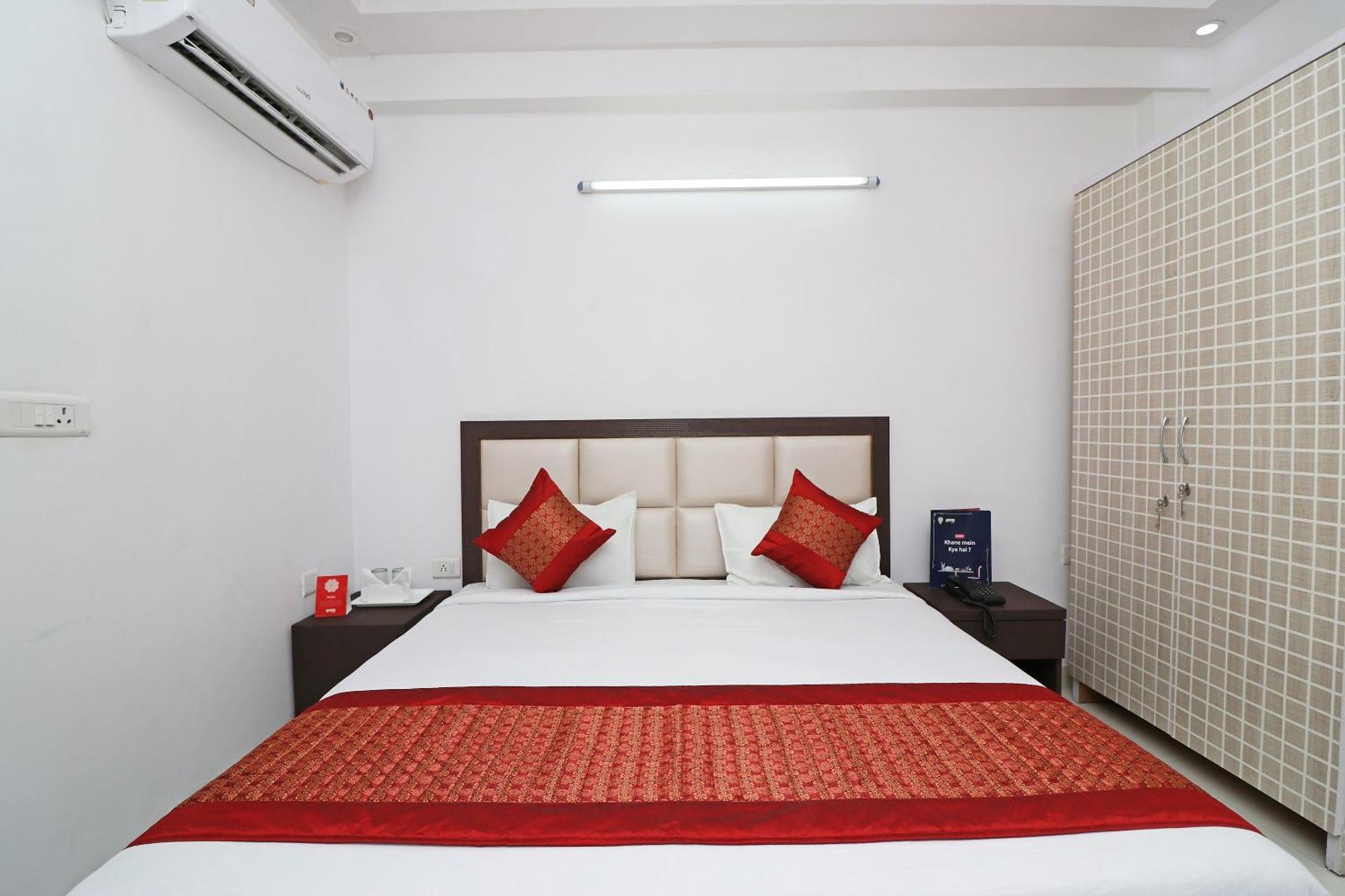 Hotel O Avalon Palace New Delhi Exterior photo