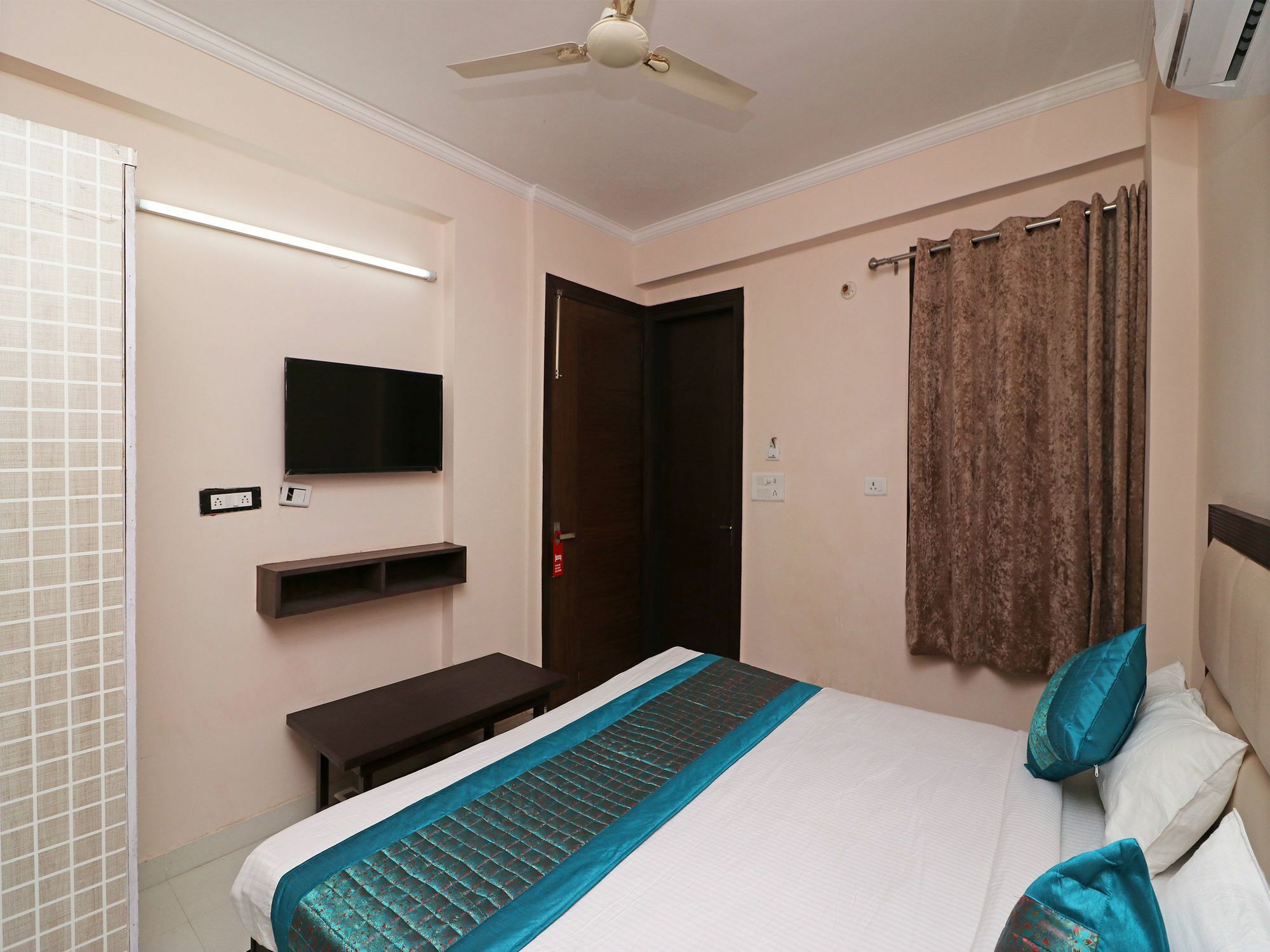 Hotel O Avalon Palace New Delhi Exterior photo